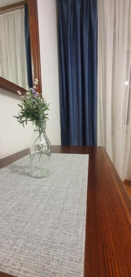 Apartmani Matea โตรกีร์ ภายนอก รูปภาพ